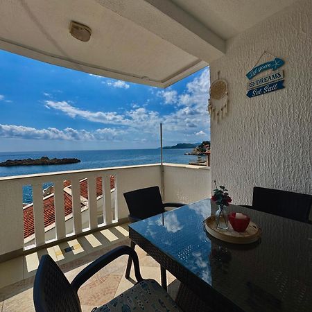 Pine&Sea Beach Retreat Sveti Stefan Exterior foto