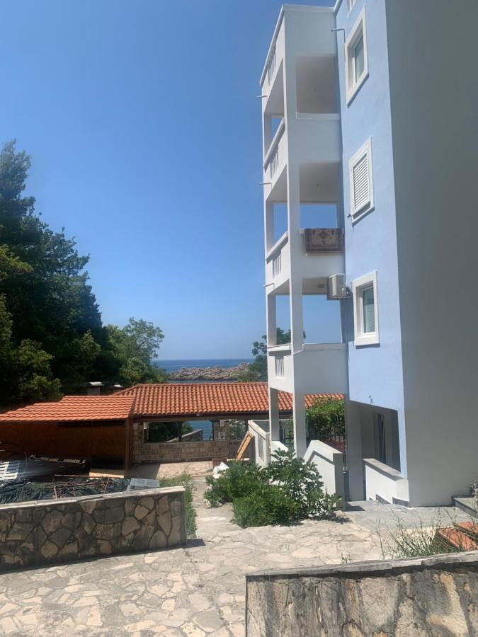 Pine&Sea Beach Retreat Sveti Stefan Exterior foto
