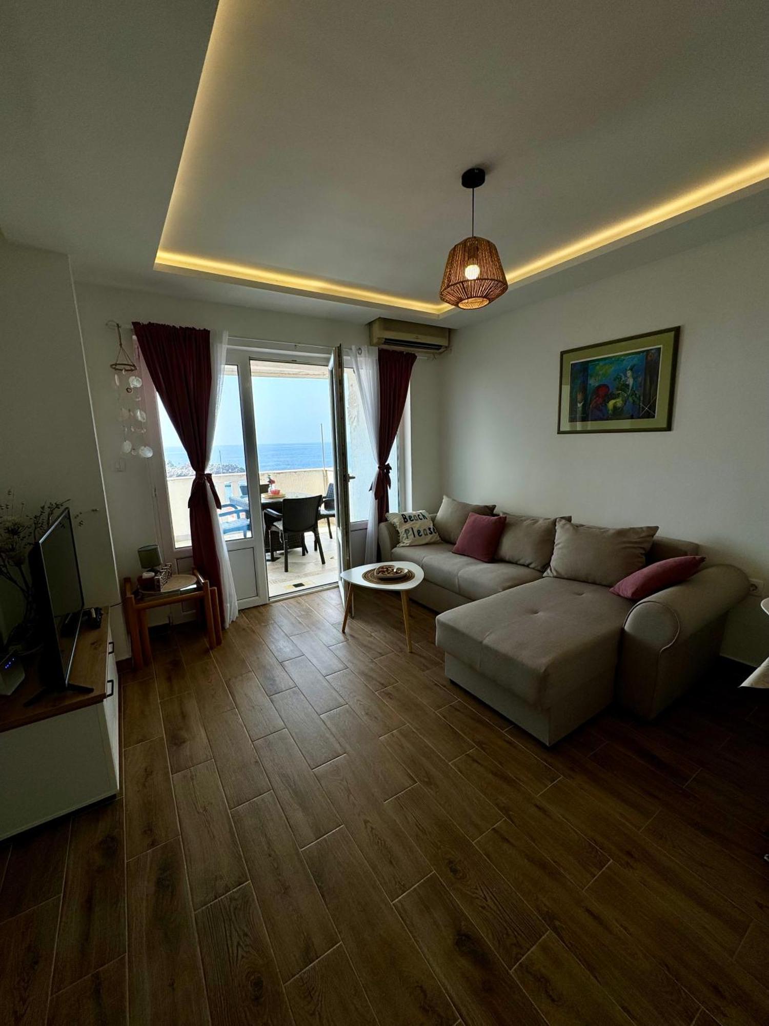 Pine&Sea Beach Retreat Sveti Stefan Exterior foto