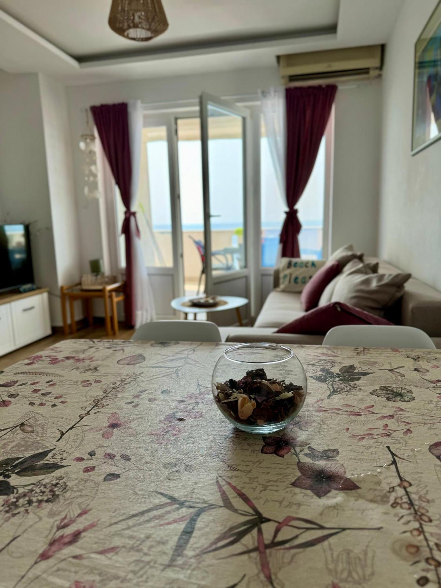 Pine&Sea Beach Retreat Sveti Stefan Exterior foto